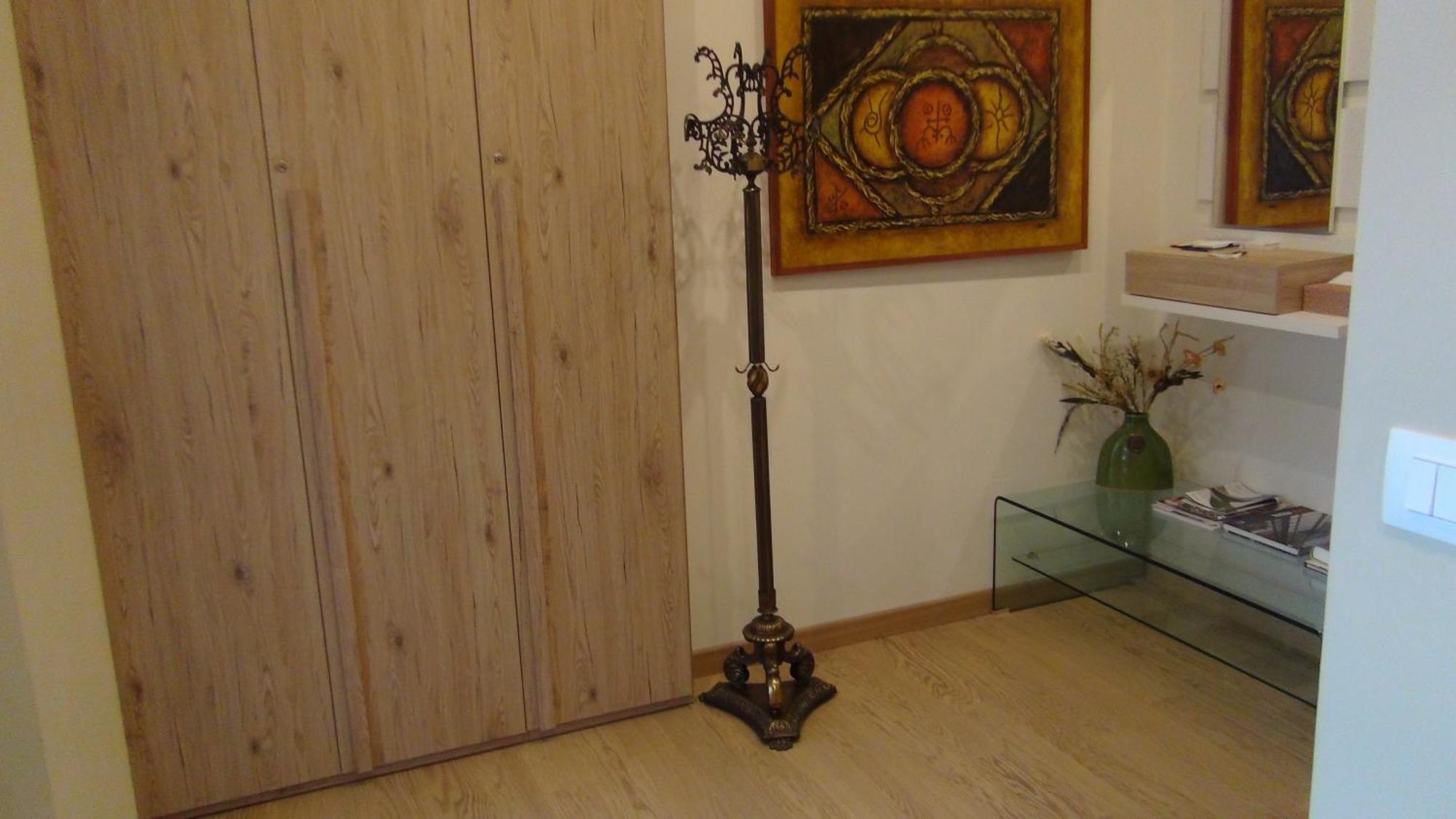 Nuovissimo E Elegante Turyn